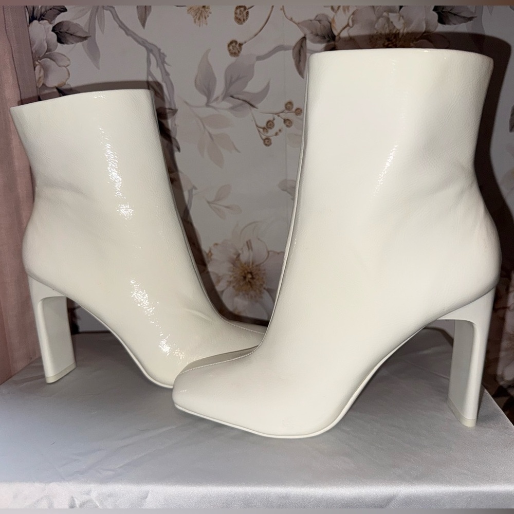 Mix No. 6 White Patent Ankle Boots NWOT